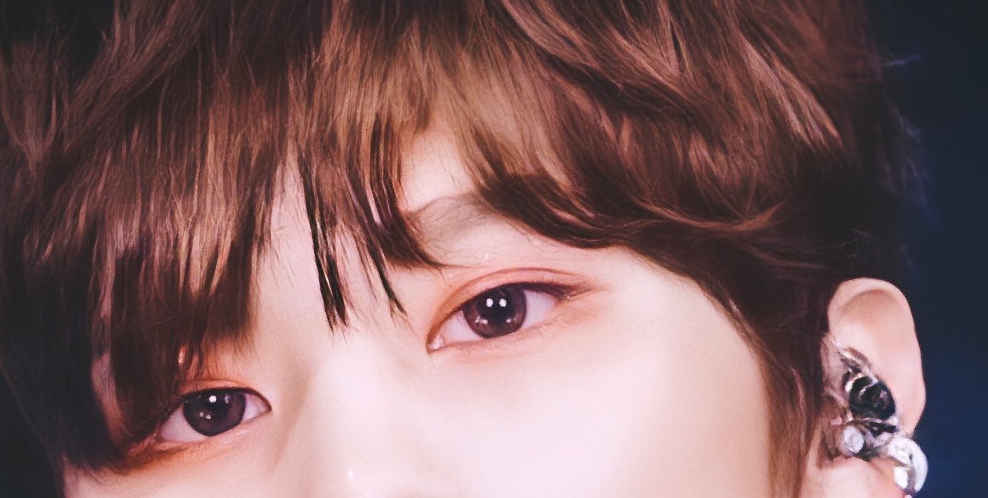 김우석 눈 예쁜건 알았는데 이거 진짜 장난아니다 | 인스티즈