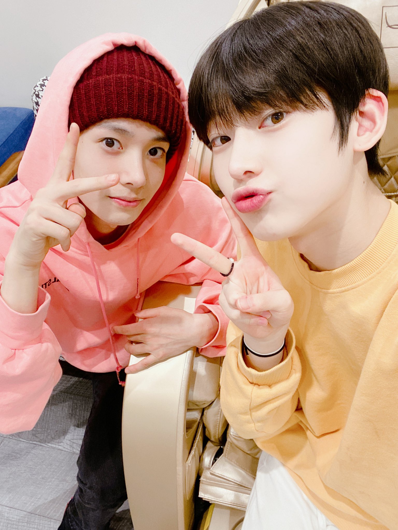 비즈반지 나눠끼는 아이돌 | 인스티즈