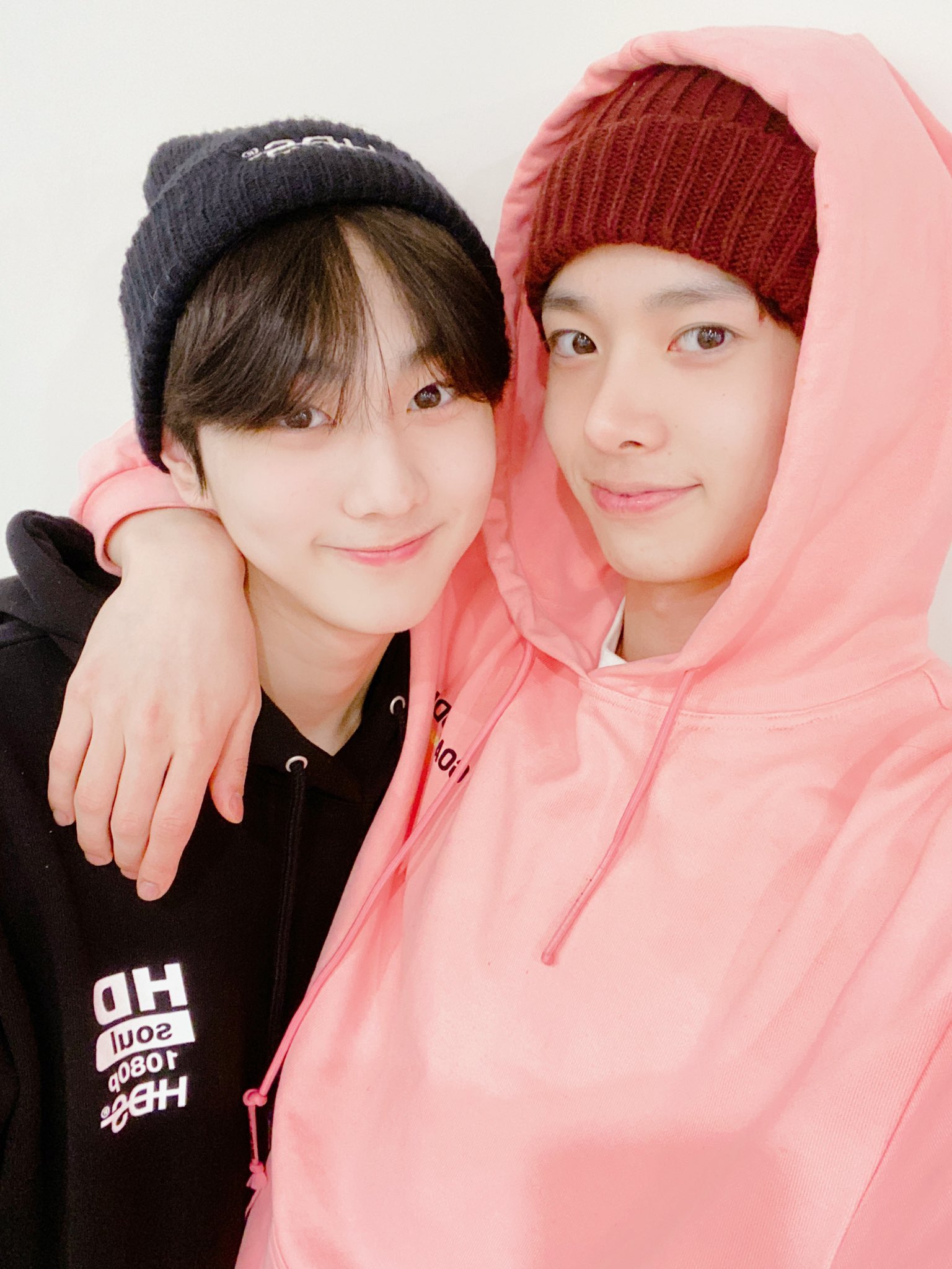 엔하이픈 이희승 맨날 비니쓰고 다니는데 | 인스티즈