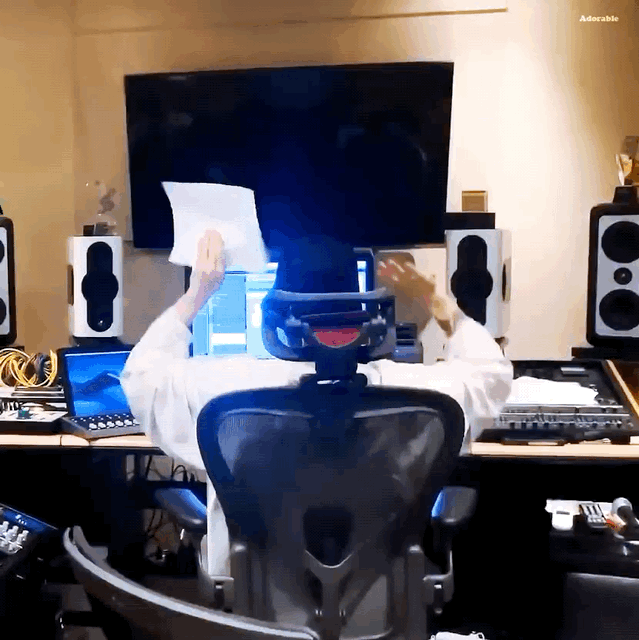 정국이 이거보면 백퍼 방탄 이번 앨범 신나는곡있다ㅇㅇ | 인스티즈