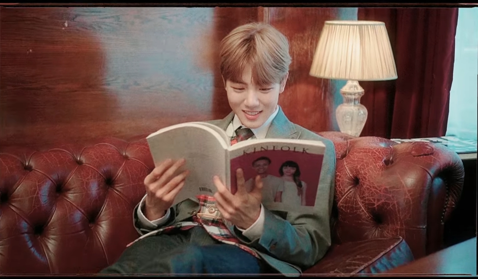 김지범 쓰리피스 잘어울린다 | 인스티즈