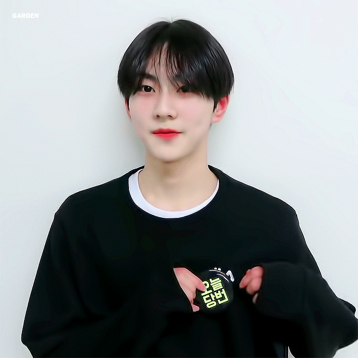 04갓기한테 설레는 거 정상인가요..? | 인스티즈