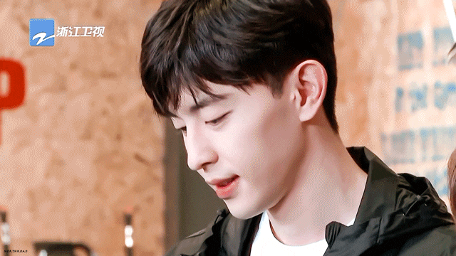 등륜 독방 있었구나...입덕했는데 몰라써ㅠㅠ | 인스티즈