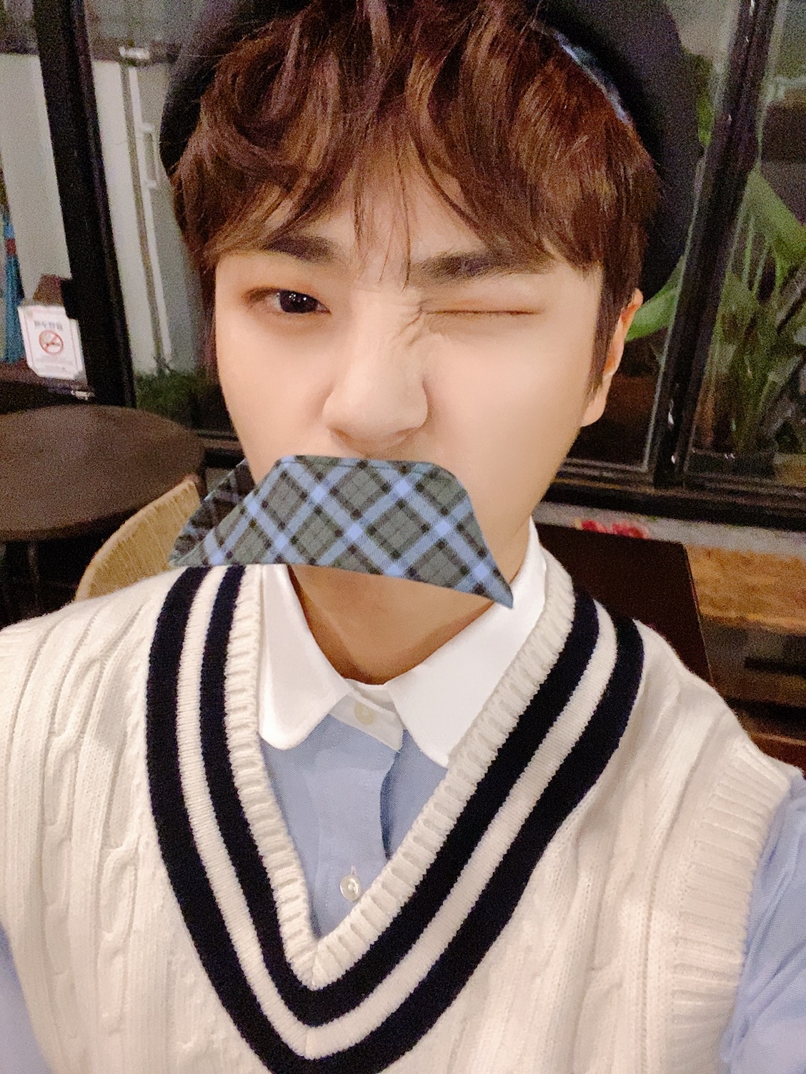 왕 골차들아 배승민 베레모에 리본 달린거야? | 인스티즈