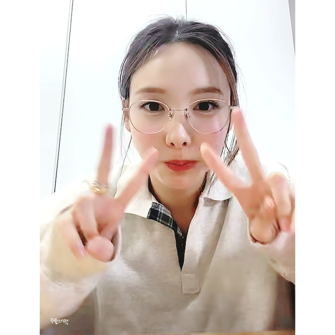 가을을 맞이해 영혼까지 긁어 모아본 나연 사복 ((스압주의)) | 인스티즈