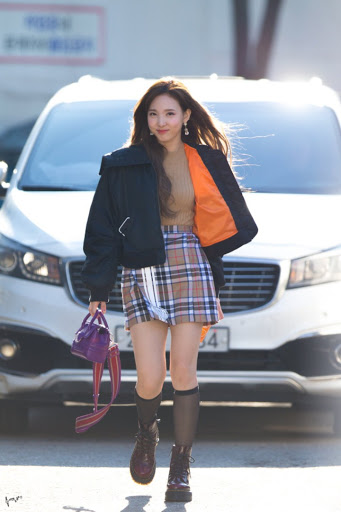 가을을 맞이해 영혼까지 긁어 모아본 나연 사복 ((스압주의)) | 인스티즈