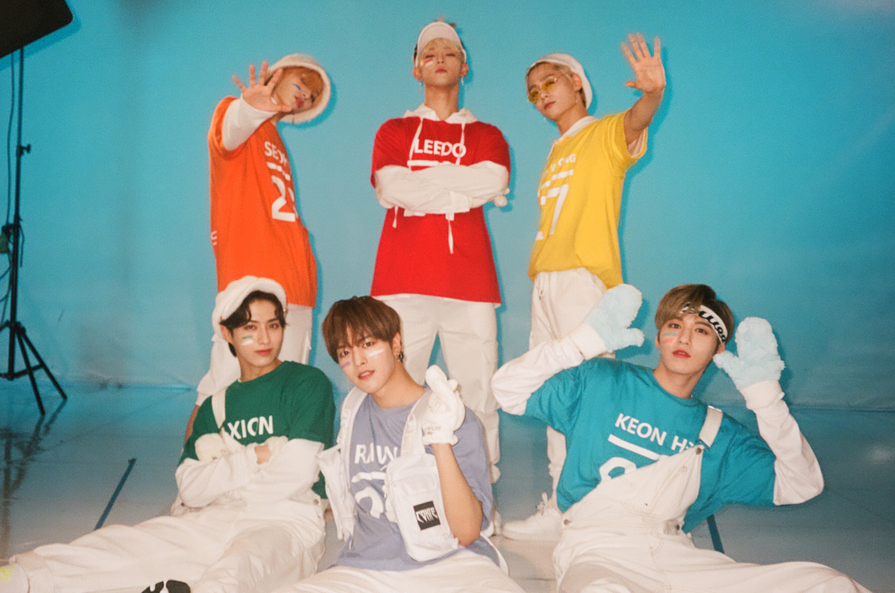 원어스 요즘 너무 작정하고 귀여운거 아니니...? | 인스티즈