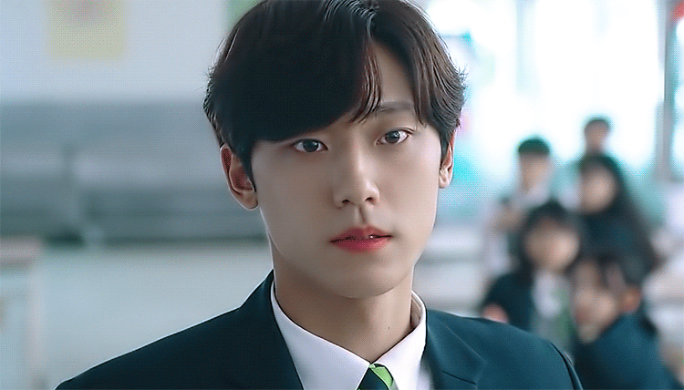 이도현 진짜 매력적으로 생김.... 아이돌이었으면 덕후들 꽤나 쓸었을 상.... | 인스티즈