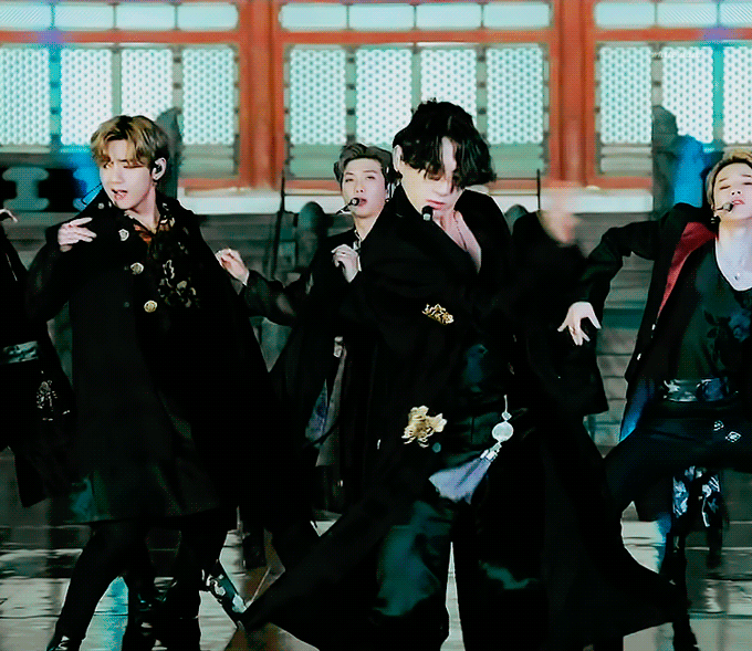 오늘자 레전드 찍은 방탄 정국 보고가쉐이💜 | 인스티즈