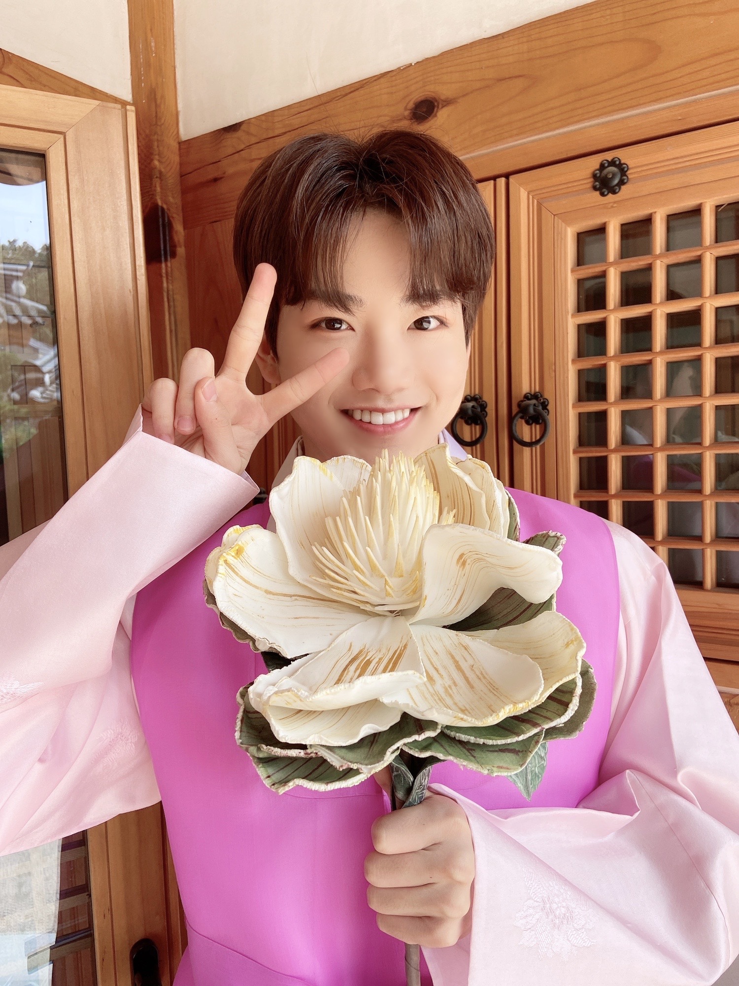 트레저 애기들 한복셀카 귀여워🥰 | 인스티즈