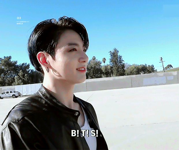 방탄 정국 이게 하루안에 뜬 떡밥 온도차 뭐냐고 | 인스티즈