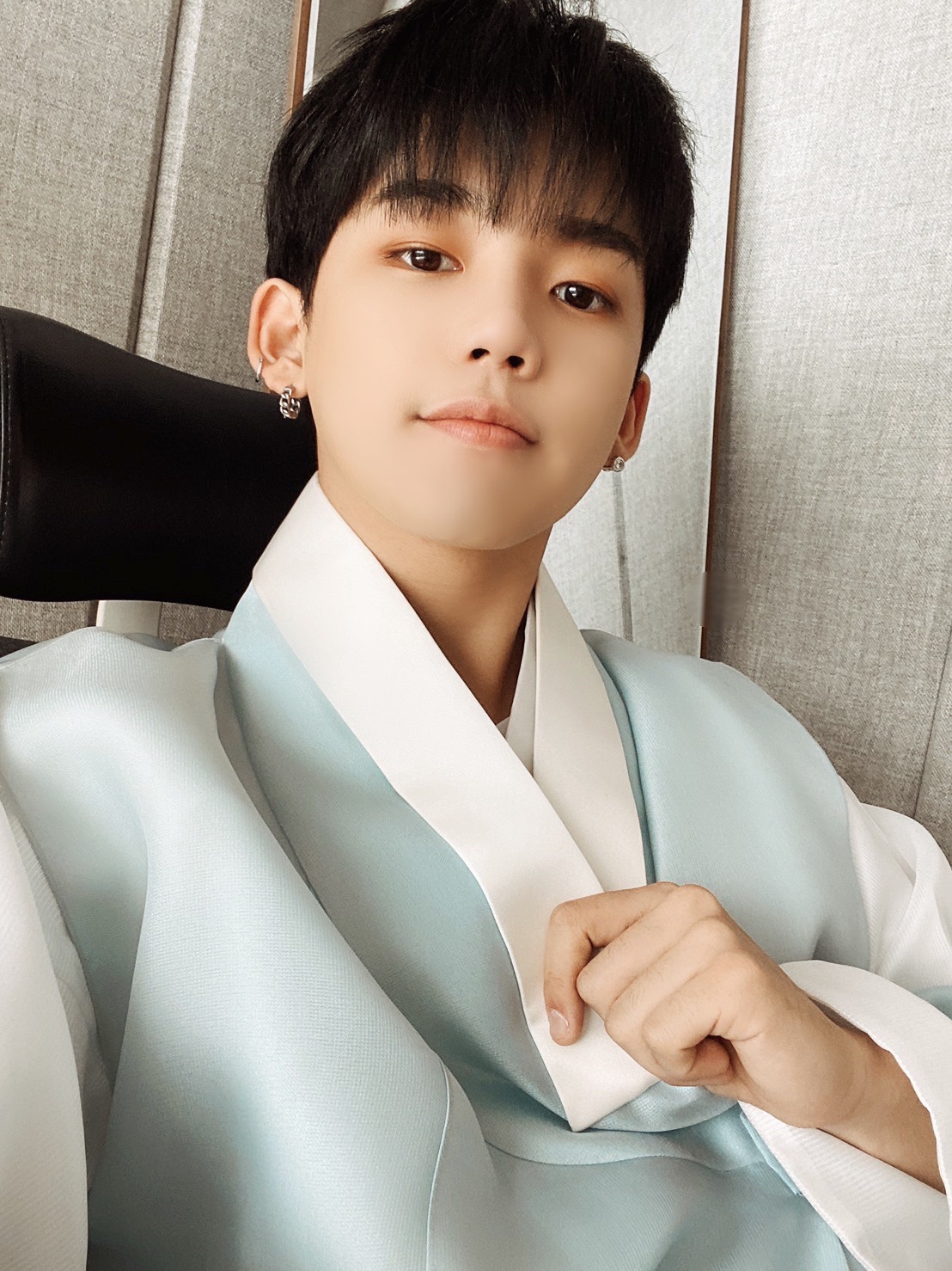 트레저 애기들 한복셀카 귀여워🥰 | 인스티즈