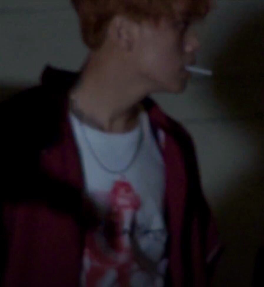 아니 걍 사탕 물고 있는 건데 이게 뭐라고.... 진ㅋㅈ나 이게 모라거 ㅋㅋㅋ 참내...하ㅋㅋ~ | 인스티즈