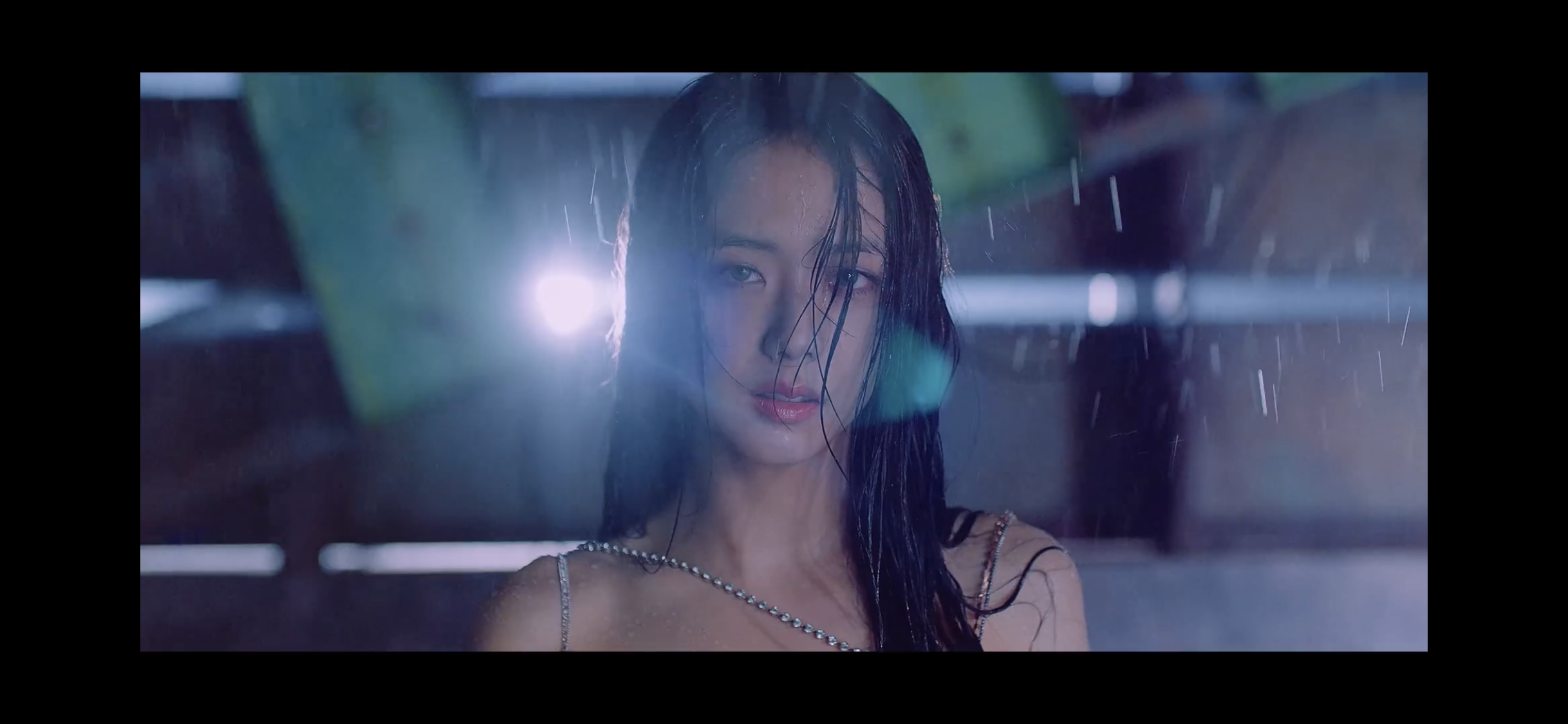 블핑 뮤비 로제랑 지수 .. 맘 아퍼 | 인스티즈