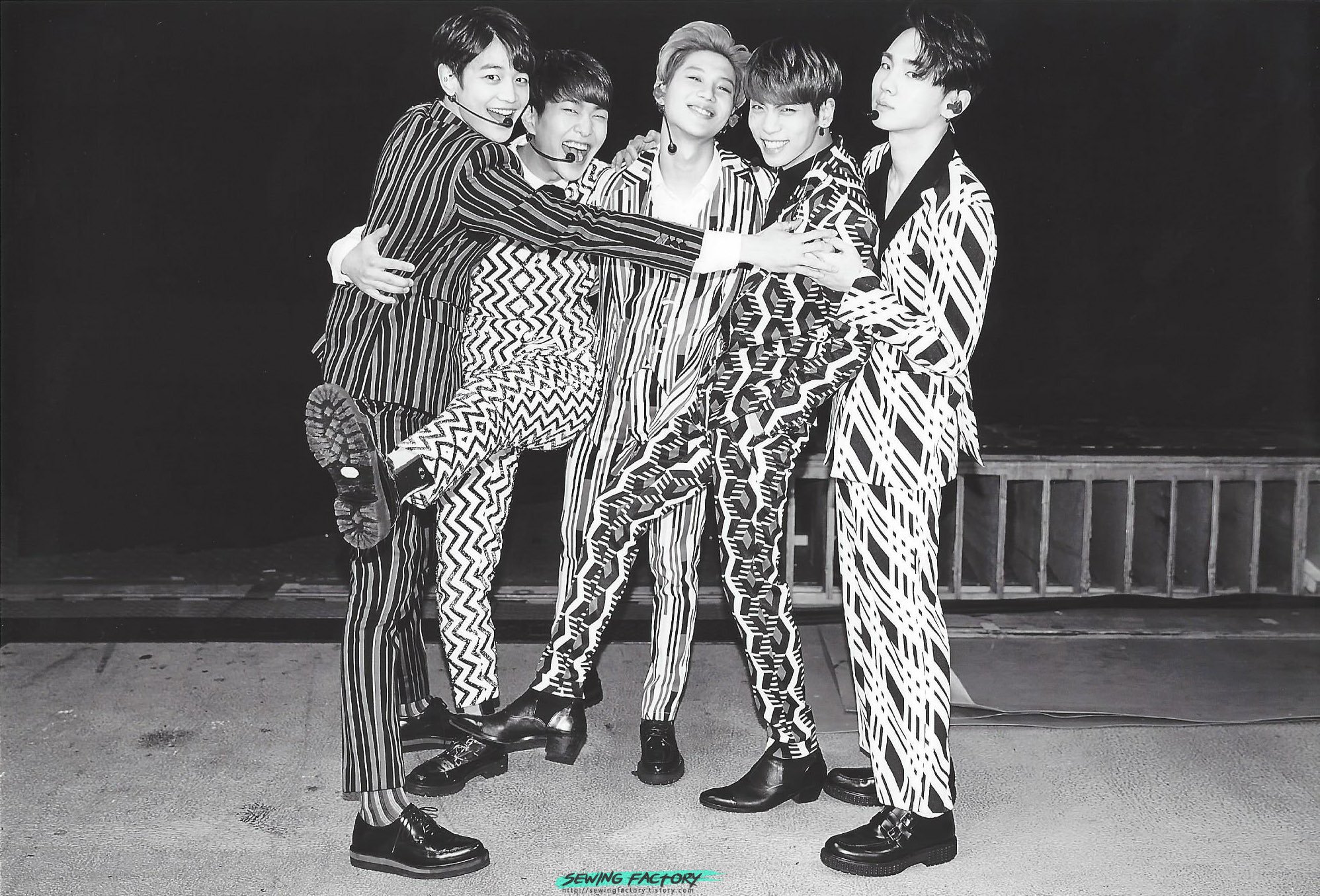 우로빠 보고싶어요 | 인스티즈