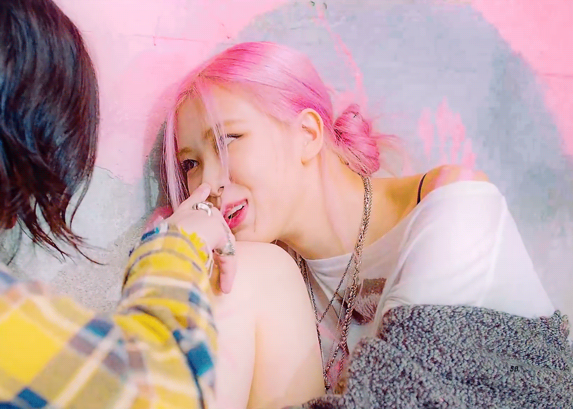 와씨 블핑 뮤비 치여서 짤 엄청 모아옴 너무 예뻐 | 인스티즈