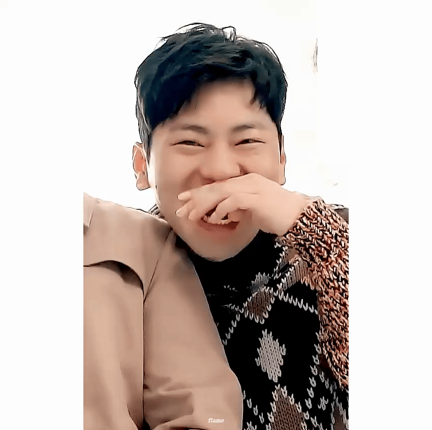 박기훈 귀엽게 웃는것봐.... | 인스티즈