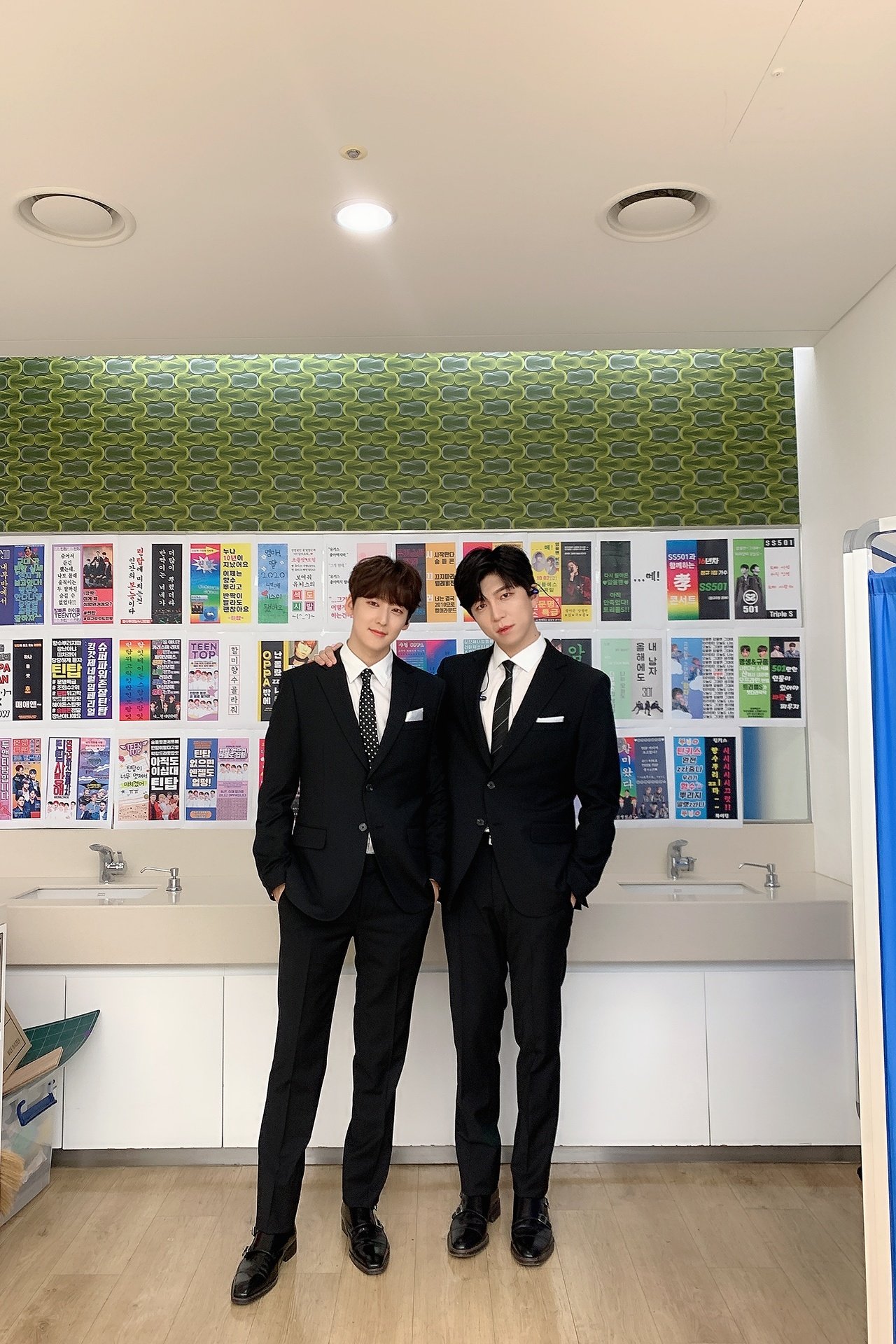 아니... 수현oppa 케빈oppa 완전히 본부장님 재질 아니야...? | 인스티즈