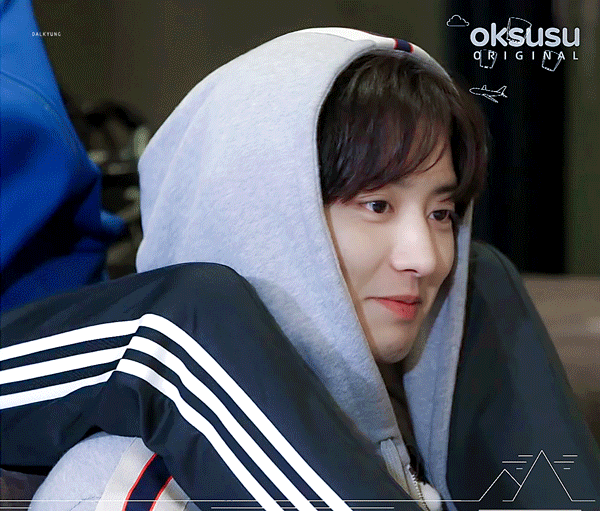 찬열 어깨에 다리 뭐야..?? | 인스티즈