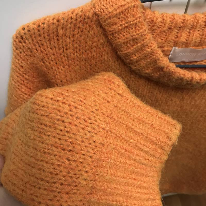 oioi / 곰돌이반팔 / 알파카니트 싸게 팔아요💜 | 인스티즈