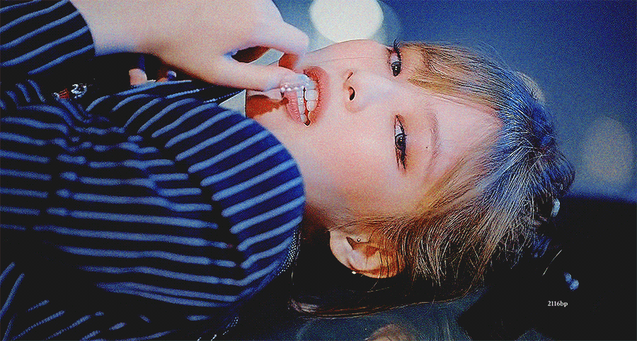 와씨 블핑 뮤비 치여서 짤 엄청 모아옴 너무 예뻐 | 인스티즈