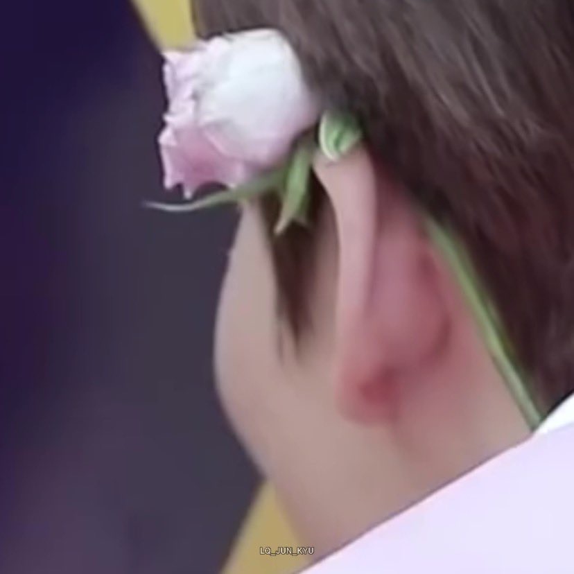 준규의 볼이 너무 좋다 | 인스티즈