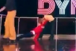 방탄 뷔 넘어졌어(저화질주의) | 인스티즈