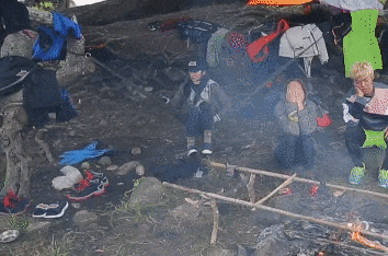 에이핑크에는 개그스쿨이 존재합니다 교장은 누가봐도 윤보미구요.. | 인스티즈