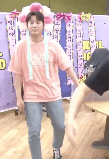 [잡담] 이런 사진 있는 사람???? 별 거 아닌데 몸 잘 쓰는 거 보이는 | 인스티즈