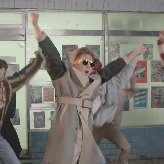 파워 귀여운 안무까지 진지하게 소화하는 아이돌.. | 인스티즈