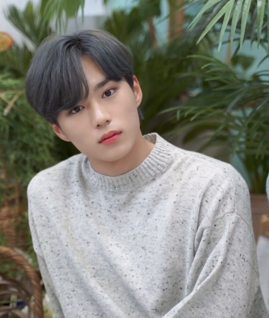 위아이 김준서 진짜 귀엽다 | 인스티즈