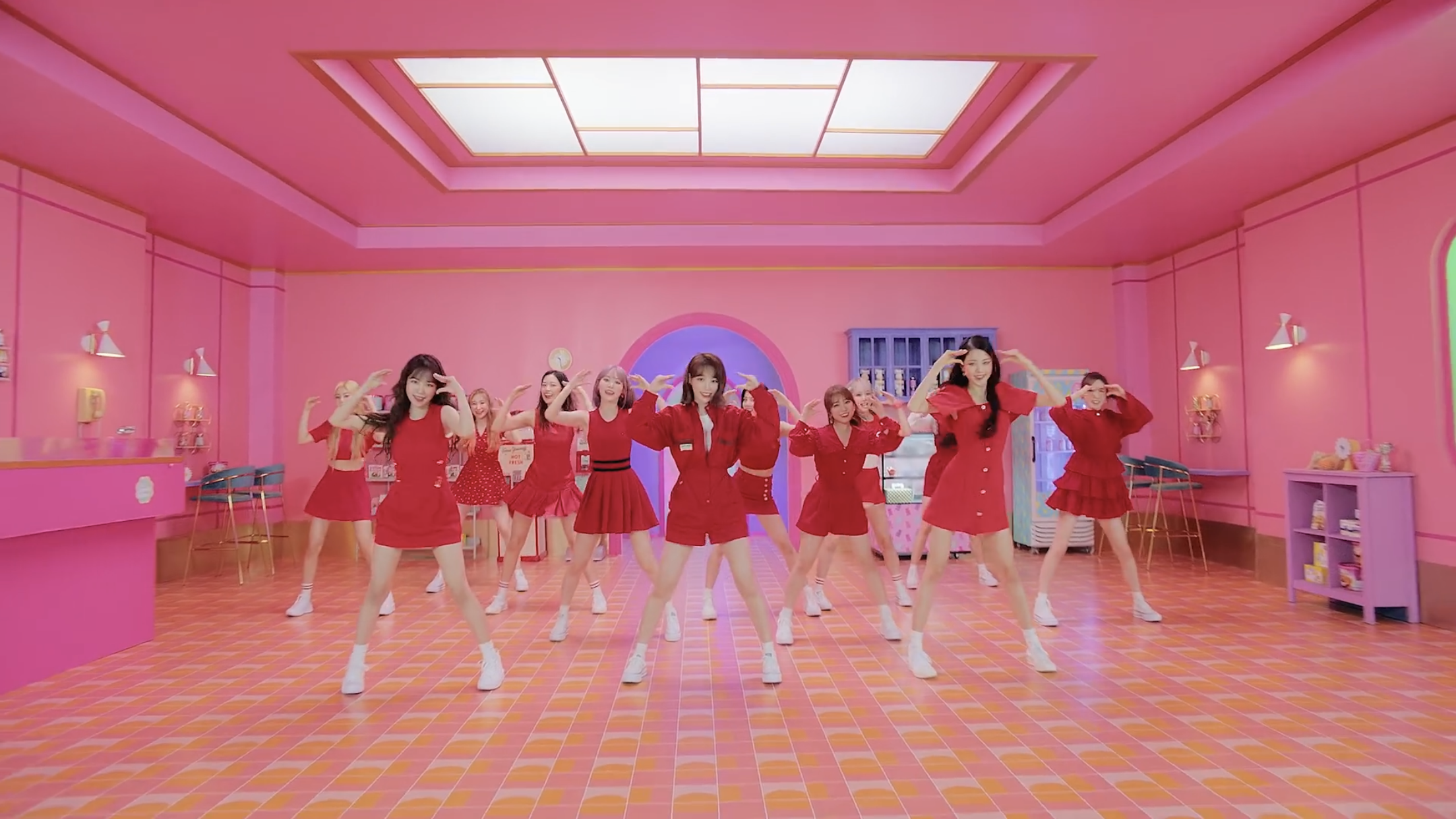 아이즈원 뮤비의상 | 인스티즈