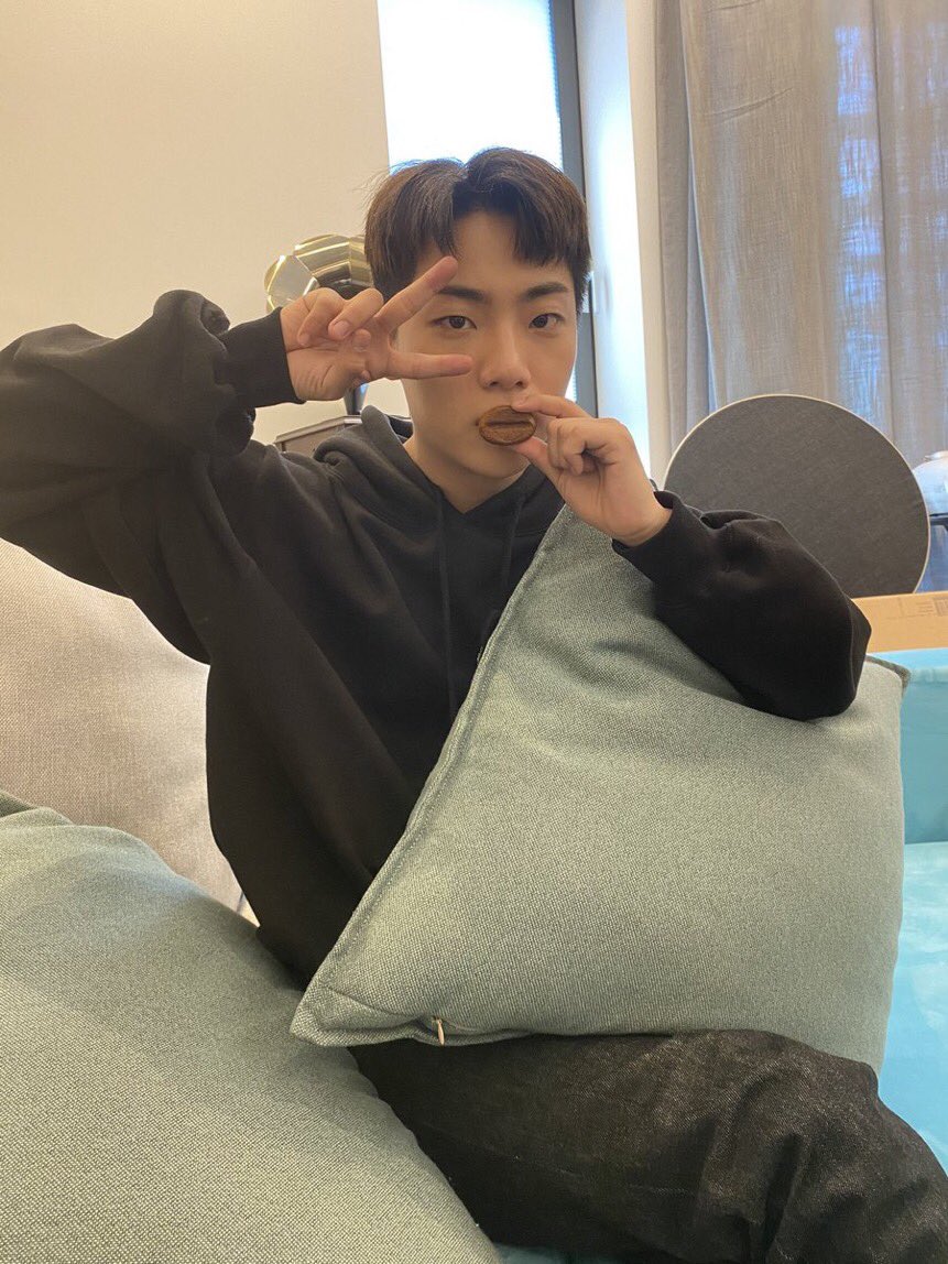 온앤오프 이션 립제품 정보 아는 사람 | 인스티즈