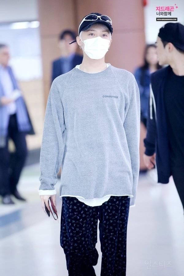 지드래곤 2010~2020년 공항패션 모음 | 인스티즈