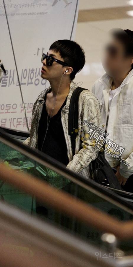 지드래곤 2010~2020년 공항패션 모음 | 인스티즈