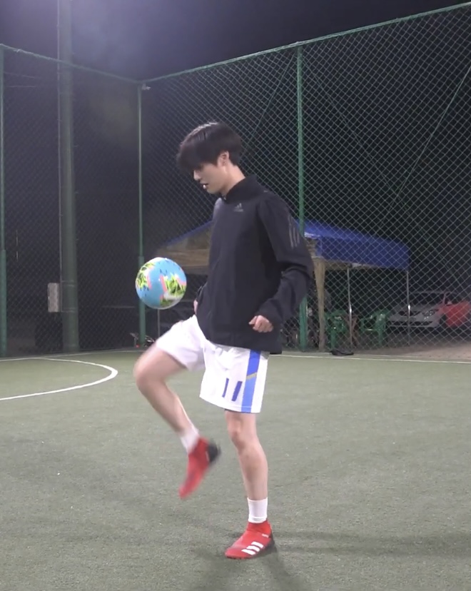 와 조승연 축구복 입은 피지컬 뭐냐 | 인스티즈