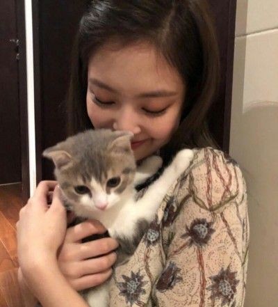 제발 좀 인스타사람들보고 제니 닮았다고 좀 안하면 좋겠다 .. | 인스티즈