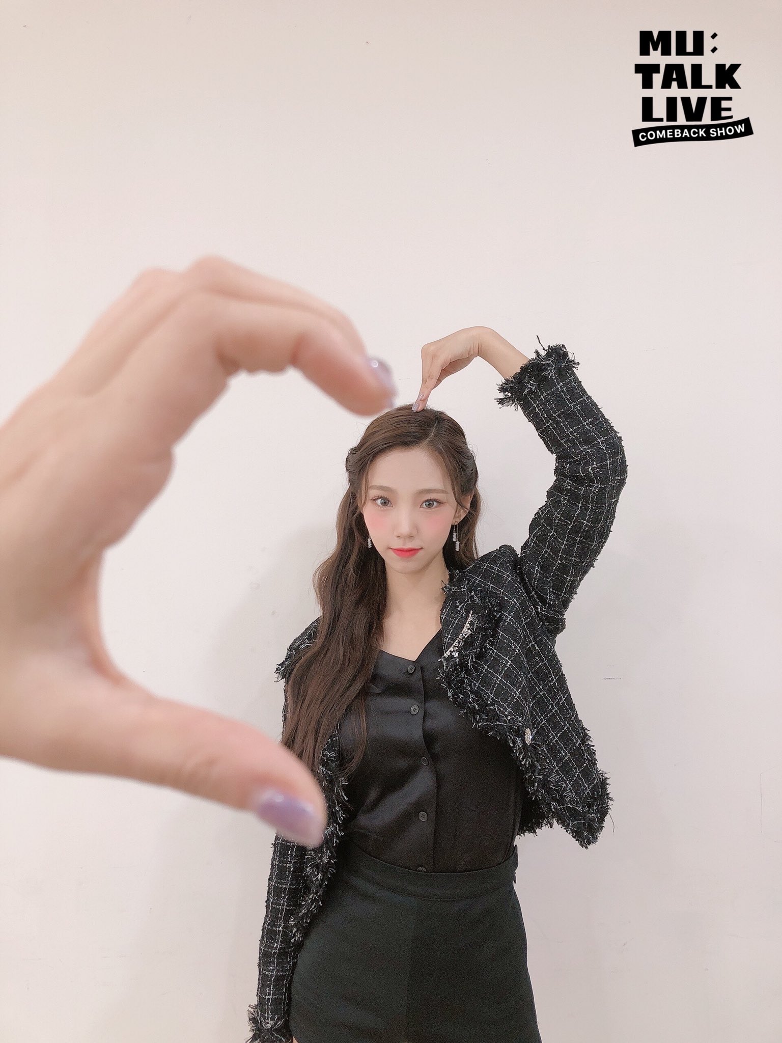 아 뮤톡 쪼꼬미라고 사진 이렇게 찍어준 것 봐ㅋㅋㅋㅋㅋㅋㅋㅋㅋㅋ | 인스티즈