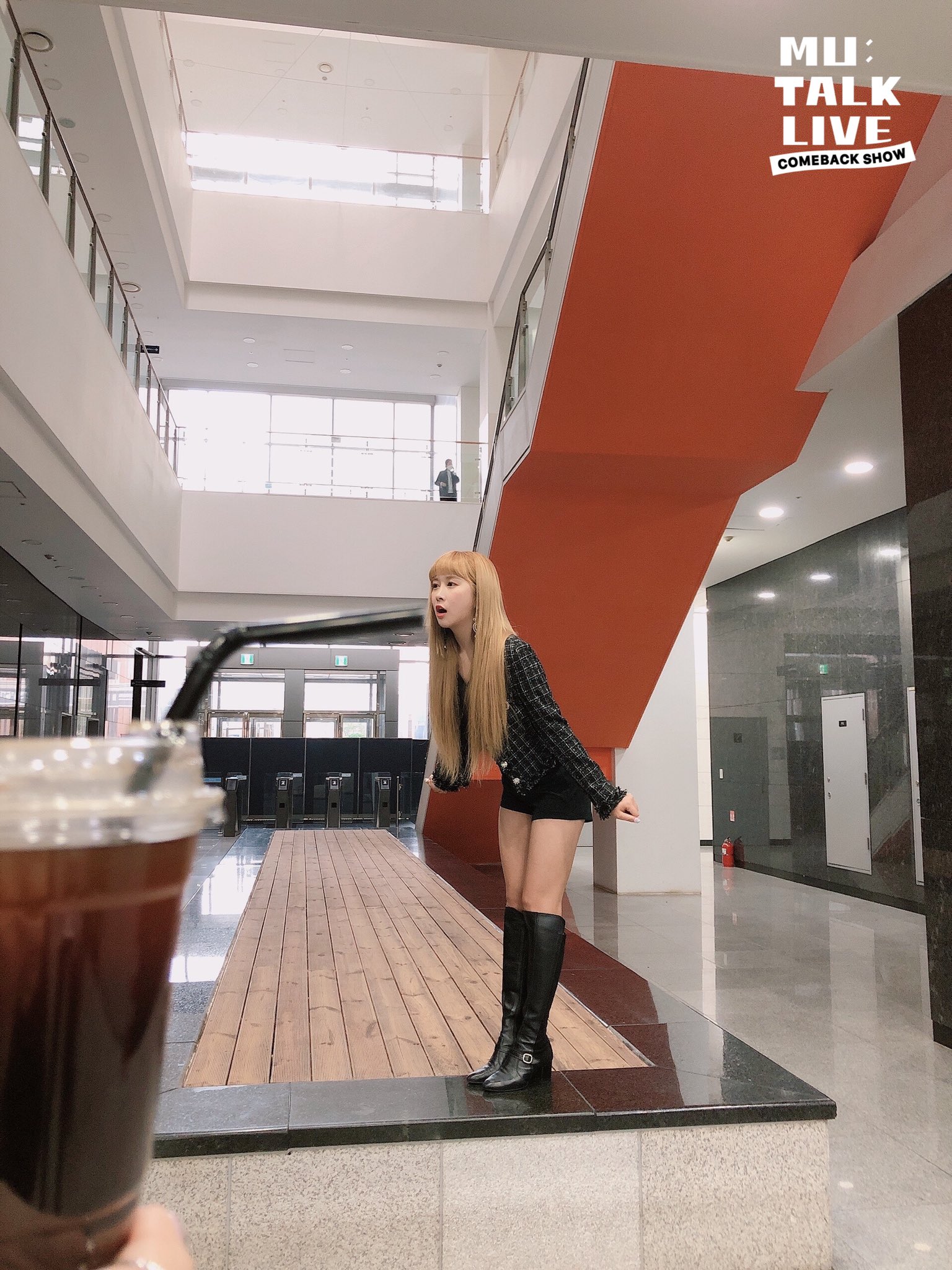 아 뮤톡 쪼꼬미라고 사진 이렇게 찍어준 것 봐ㅋㅋㅋㅋㅋㅋㅋㅋㅋㅋ | 인스티즈