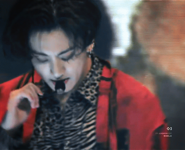 다른 그룹은 이렇게 아주 뜨거운 의상을 많이 입어왔구나... | 인스티즈