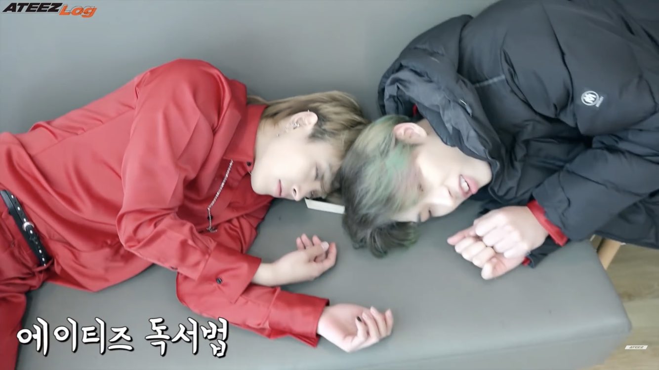 [잡담] 21세기 가장 혁명적인 에이티즈독서법 | 인스티즈