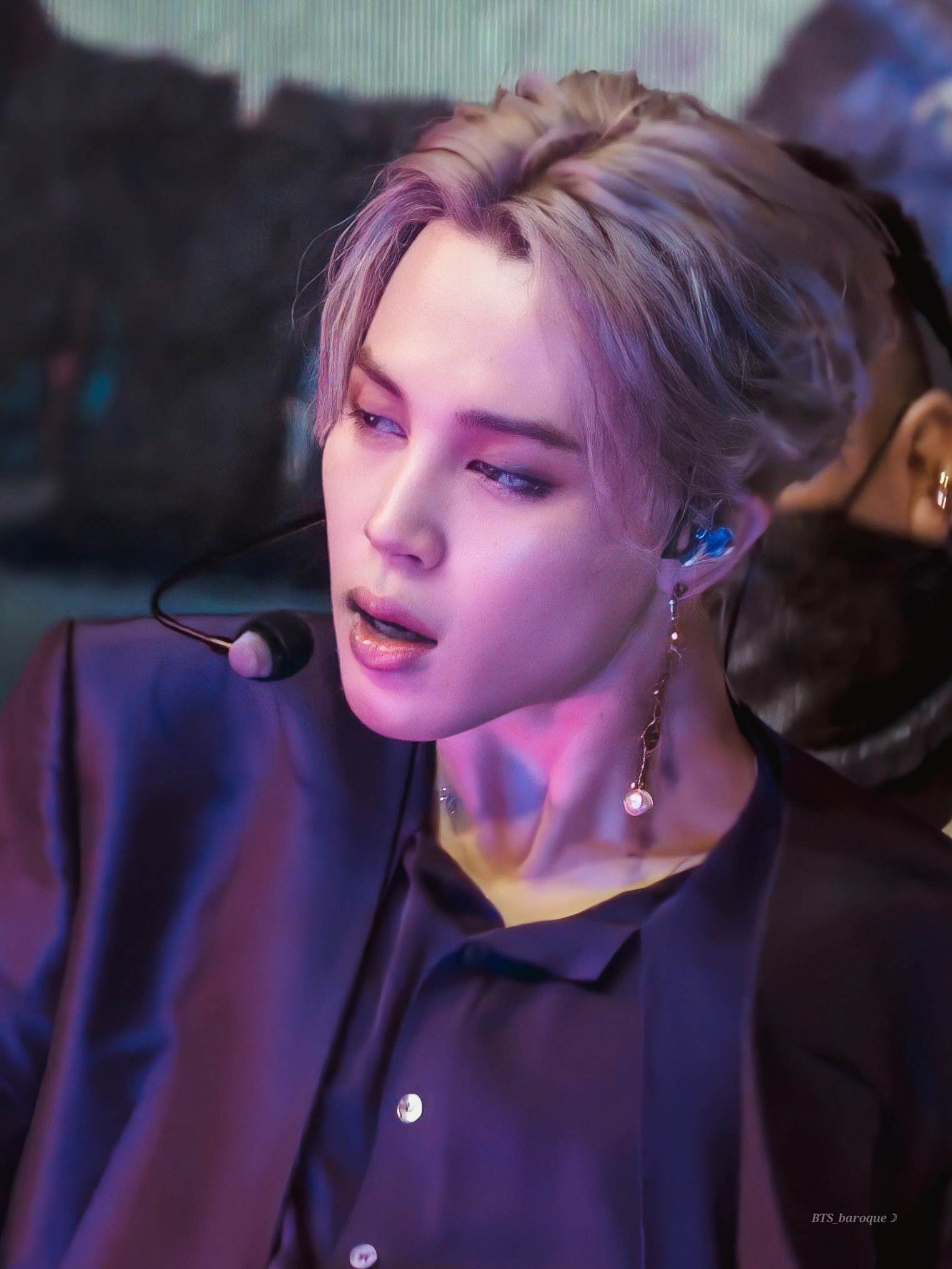 지미나... 지미나... 난 한국에서 너처럼 홀리게 생긴 사람 본 적없어.. | 인스티즈