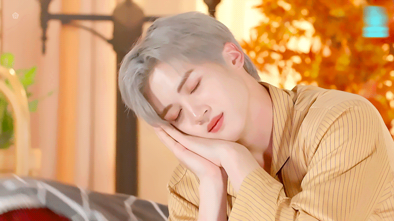 요즘 음방 오프닝에서 얼굴공격 쩌는 아이돌 | 인스티즈