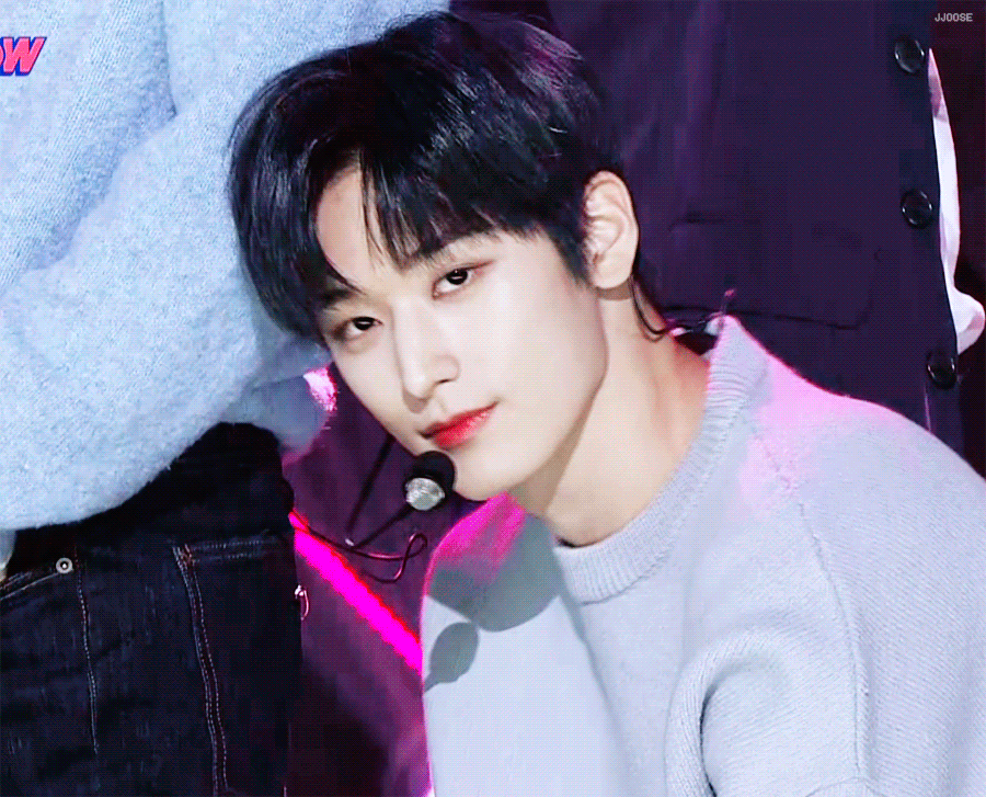 덥즈 주연 비현실적으로 생겼다 생각했는데 이 짤이 그나마 현실 속의 사람 같아 | 인스티즈