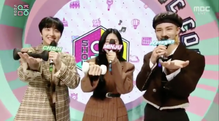 김민주 아령들고있어서 주먹 내민거 ㄱㅇㅇ | 인스티즈