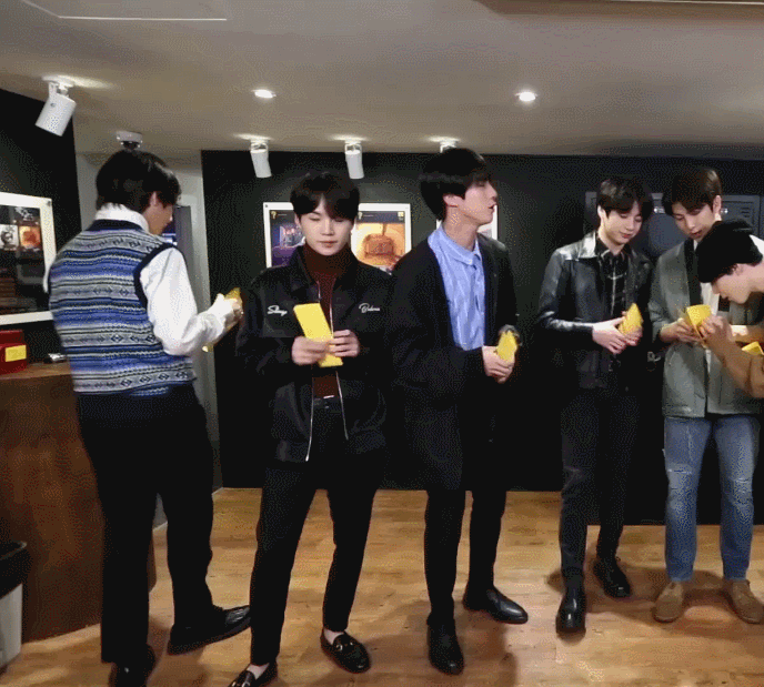 ㄱ 국민 뷔진 하는데 같이터진 짤ㅎ | 인스티즈