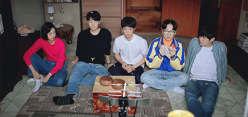 난 응팔에서 어리버리한 택이가 덕선이한테만큼은 노빠꾸 직진인게 그렇게 좋더라 | 인스티즈