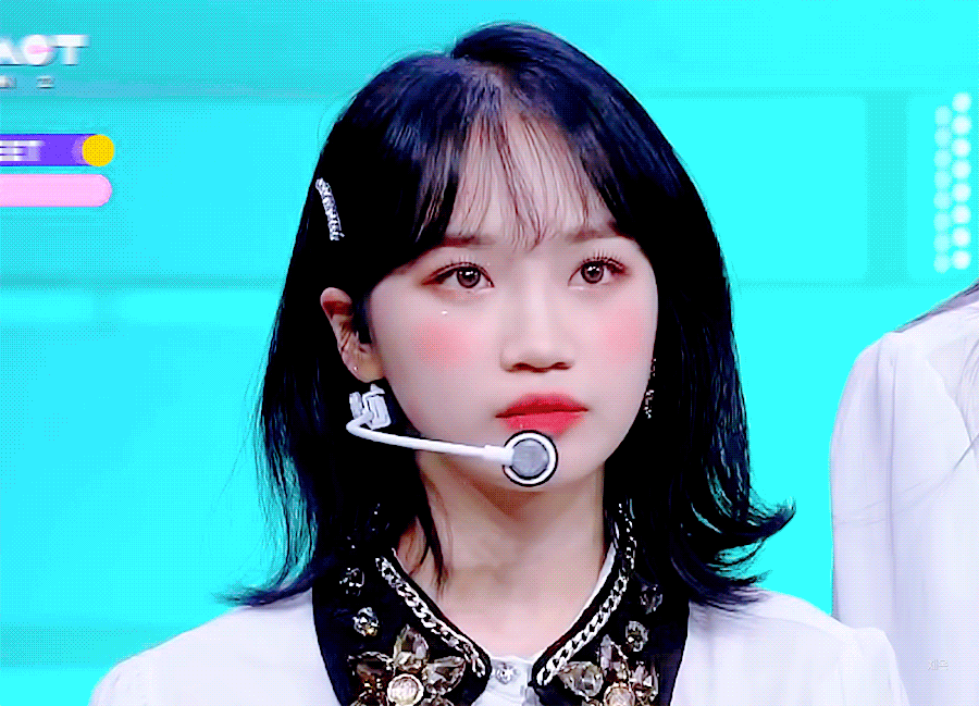 김채원 흑발 미챴다 | 인스티즈