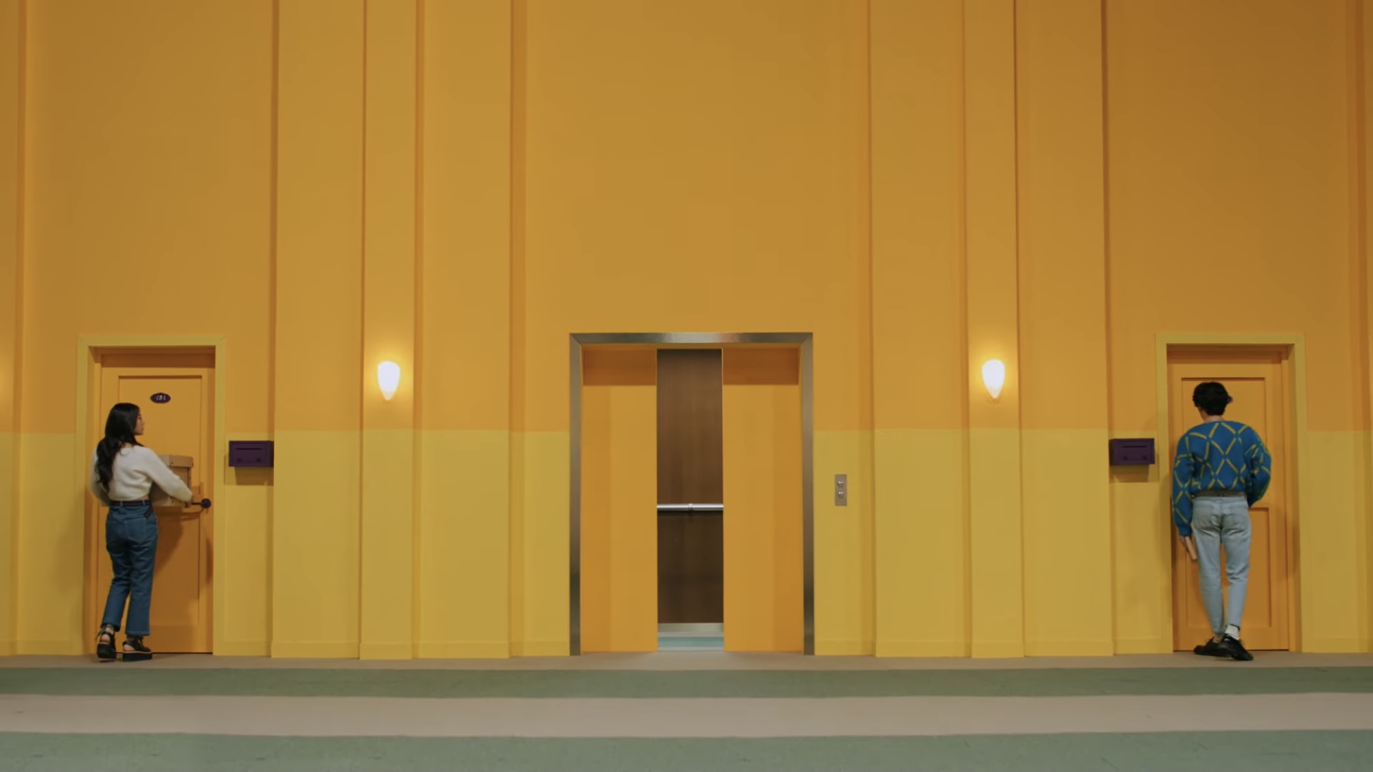 뮤비 색감이 영화같아 🌌 | 인스티즈