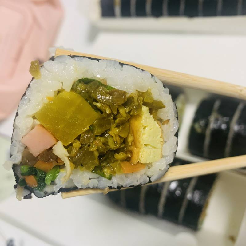 [먹었어요] 김밥먹는다 | 인스티즈